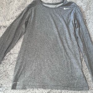 Nike longs sleeve shirt